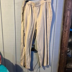 1x JM collection woman business pants w chain belt